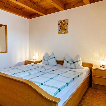 Beutenmuehle Straussenfarm Erdgeschoss דירה